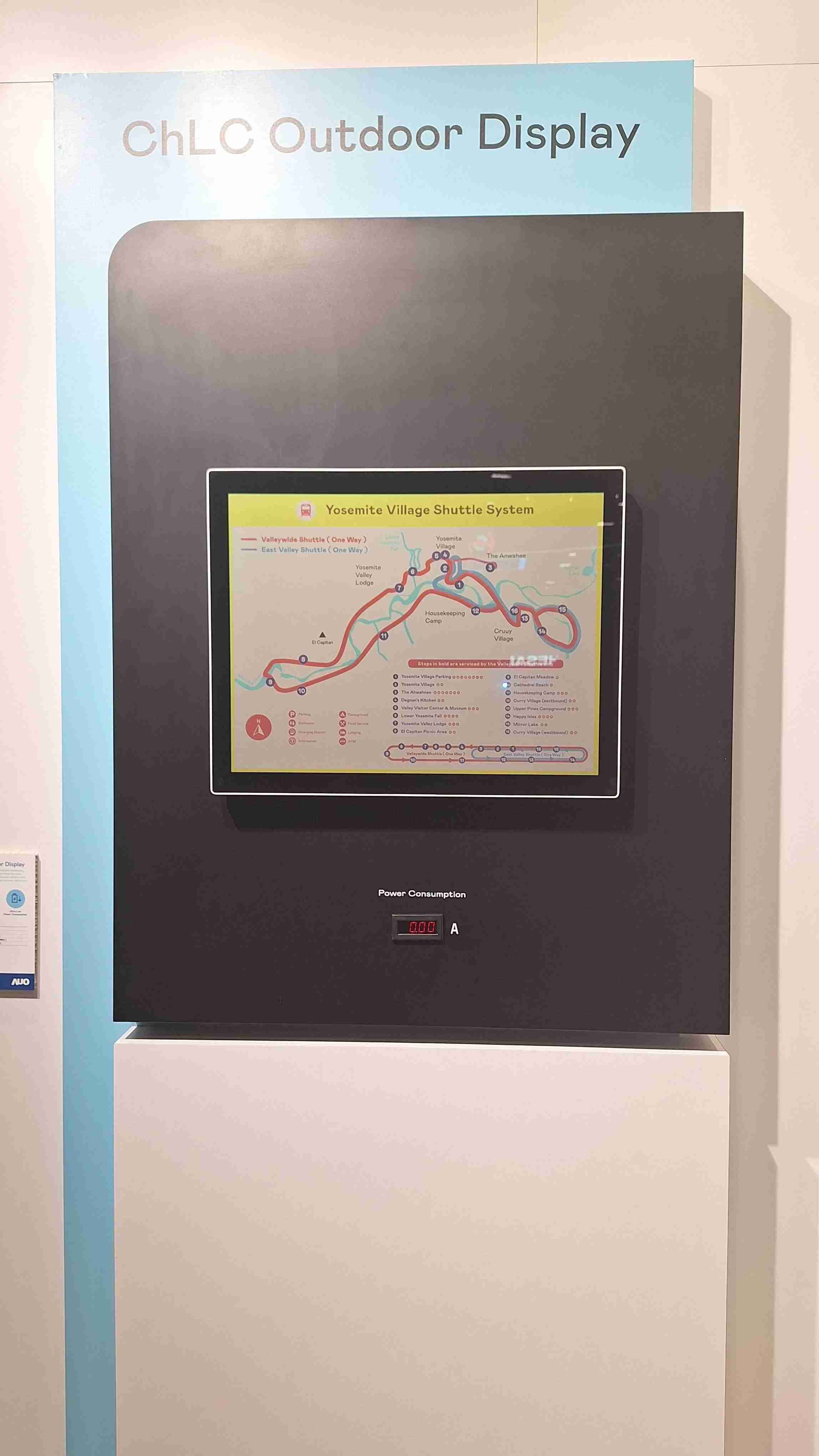 牛牛游戏的「胆固醇液晶超低耗能户外全彩显示器」不只环保省电，，，，且符合户外严苛使用环境，，拥有在摄氏-30度至85度下的宽温使用优势，，，并且强光愈强愈能呈现绝佳的色彩饱和度及显示效果，，，易于安装的特性将成为户外电子看板的新首选。。。